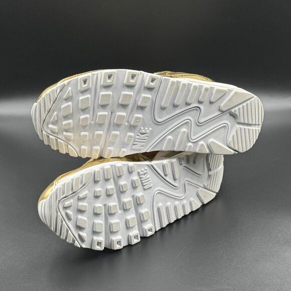 Wmns Nike Air Max 90 Metallic Gold - Picture 8 of 10
